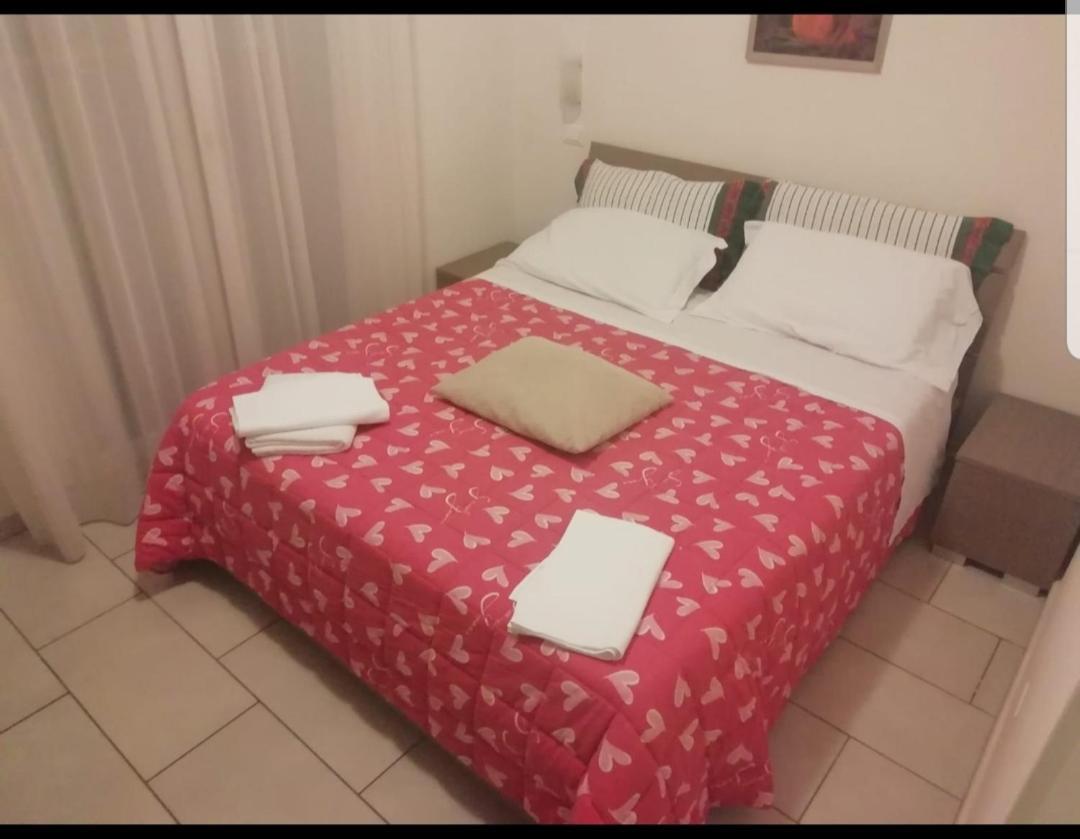 Holiday Home Michela Milano Marittima Bagian luar foto